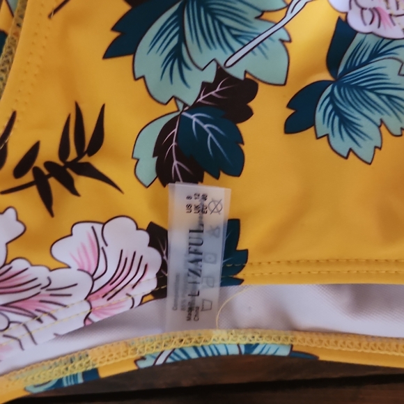 Yellow Zaful Bikini - Picture 2 of 3